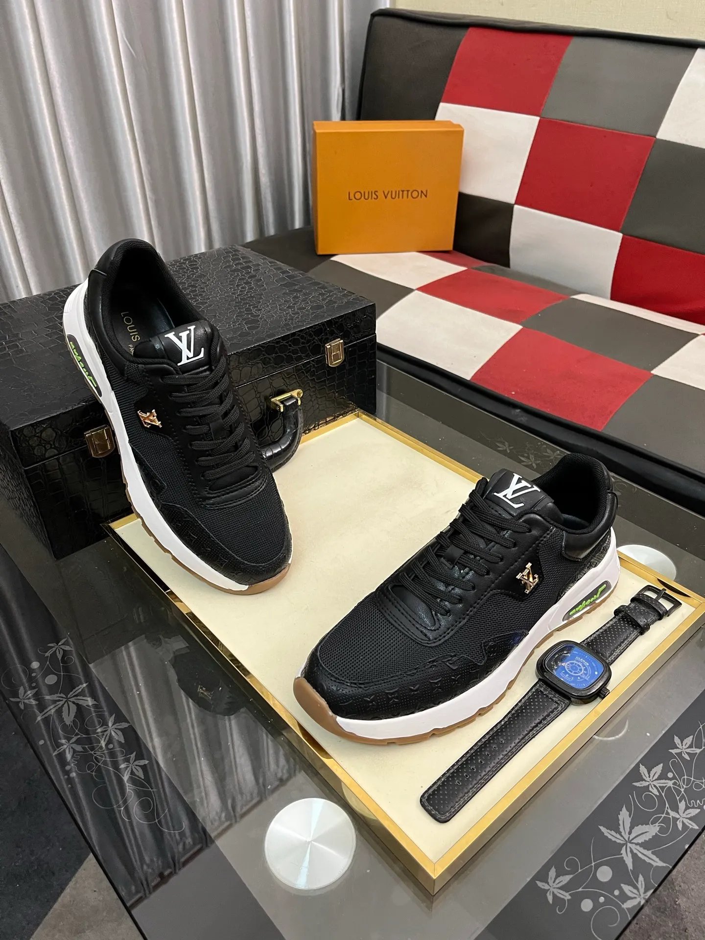 Men's shoes 💰458⌚️⌚️[Louis Vuitton LV] Dad shoes are popular casual sports shoes with outsole, breathable and comfortable, easy to walk, trendy men's versatile fly woven epoxy with ➕leather lining➕Gucci's popular original outsole, sports and running style, super comfortable. Size 38-442️⃣Colors available